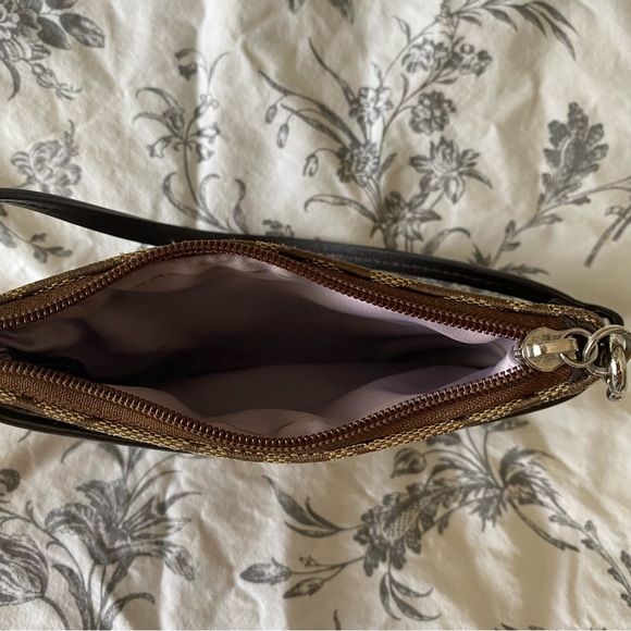 Coach Wristlet - Picture 4 of 4